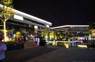 西安芙蓉新天地广场购物攻略,芙蓉新天地广场物中心 地址 电话 营业时间